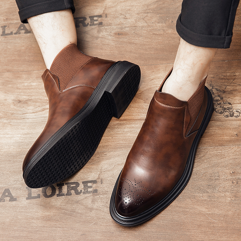 Men Formal Wear Top - High-top leather shoes are versatile for