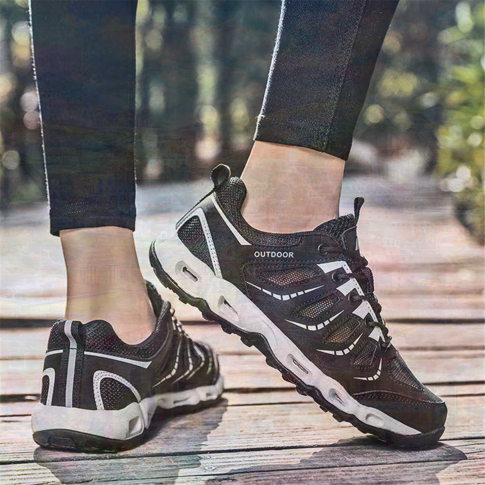 Sumer Round Tip Silver Sneaker - Men Formal Wear Top ulasan dan harga