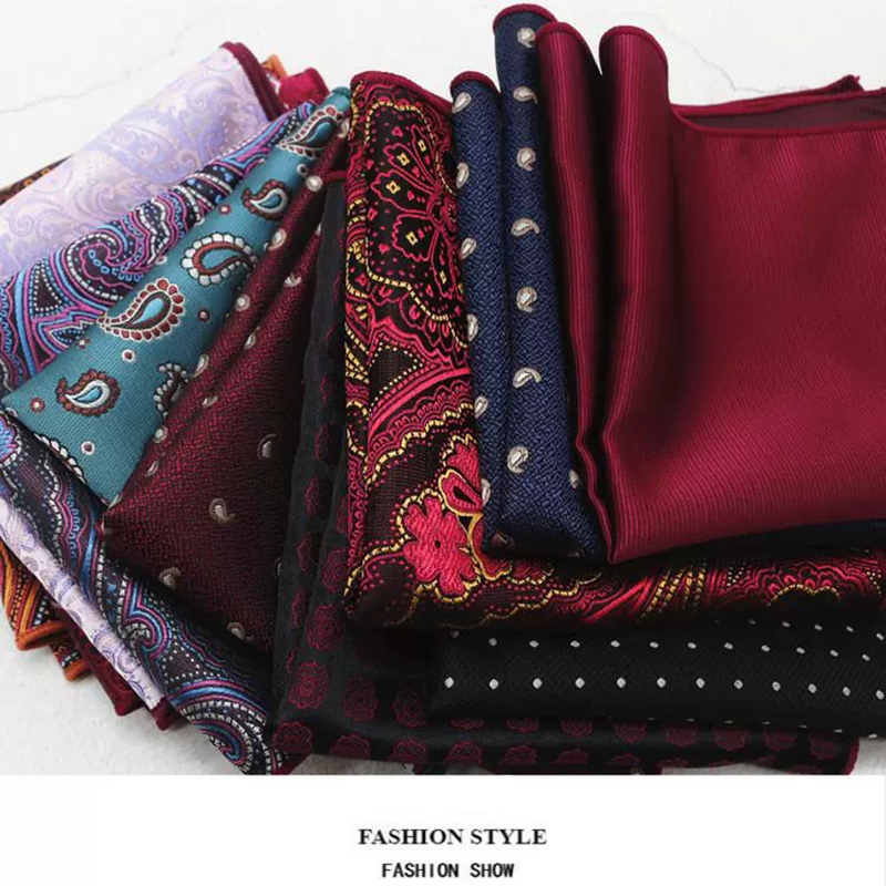 Classic Pasiley Pocket Square  - Young Men Formal Wear ulasan dan harga